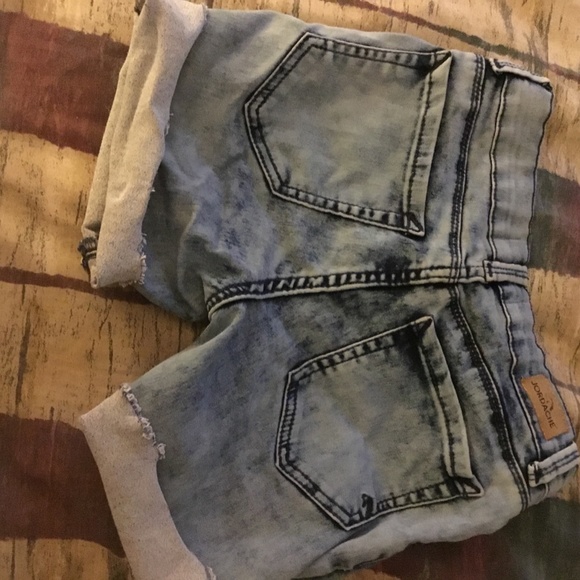 Pants - Picture 2 of 4